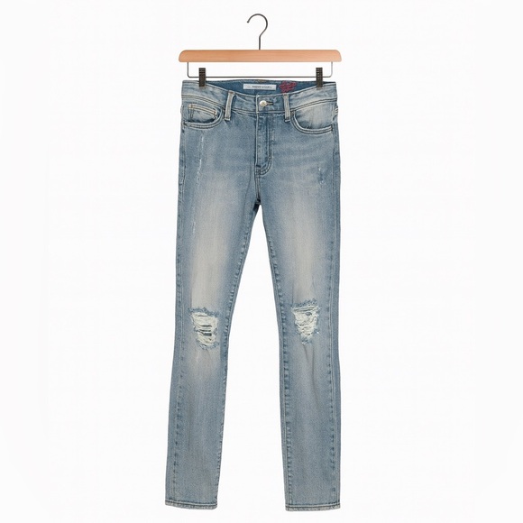 Celebrity Pink Junior’s Size 1 “The Beatie” Ripped Distressed Jeans - Picture 1 of 2